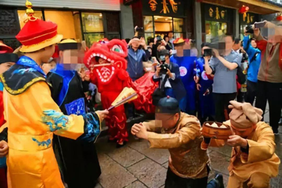 藥店門前對聯_古代藥店門口的對聯_古代藥店門前掛的對聯