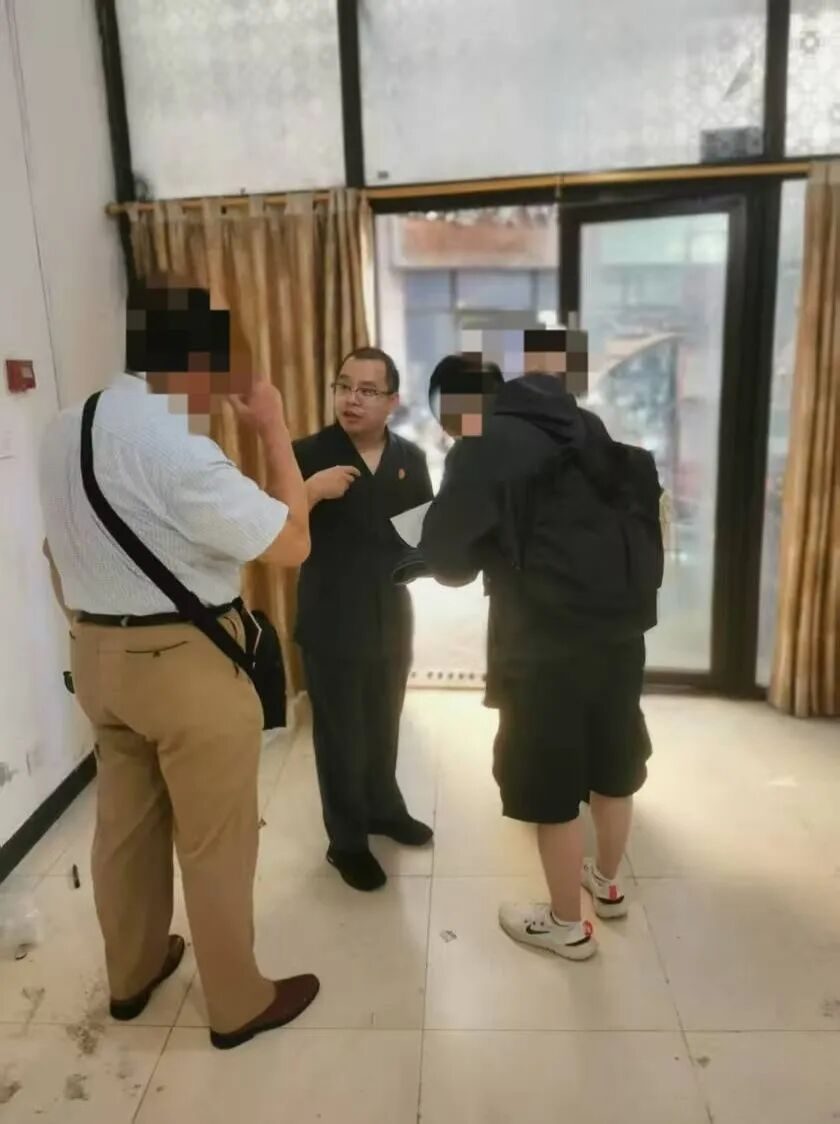 商鋪租賃產(chǎn)權(quán)證明提供_商鋪租賃合同簡單版免費(fèi)_房屋租賃合同糾紛調(diào)解